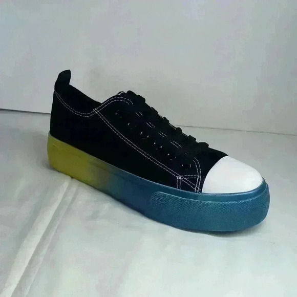 Olivia miller glitter sole low top sneaker - Picture 1 of 9